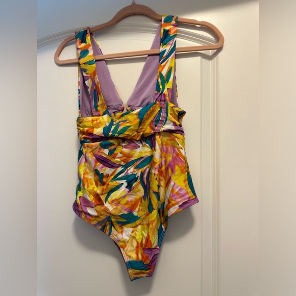 SOLD✨NWOT BEACH RIOT ONE PIECE SWIMSUIT - Picture 8 of 9
